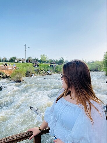 Beyaz bluz