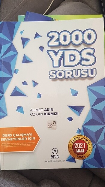 Akındil 2000 Güncel YDS hazırlık kitabı