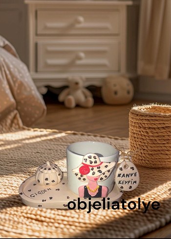 Leopar Desenli Kadın Figürlü Tabaklı Beyaz Kupa - Görsel 5