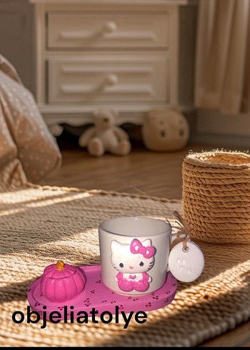 Beyaz Kahve Fincanı ve Kırmızı Taban - Görsel 13