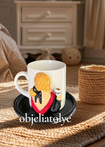 Beyaz Kahve Fincanı ve Kırmızı Taban - Görsel 17