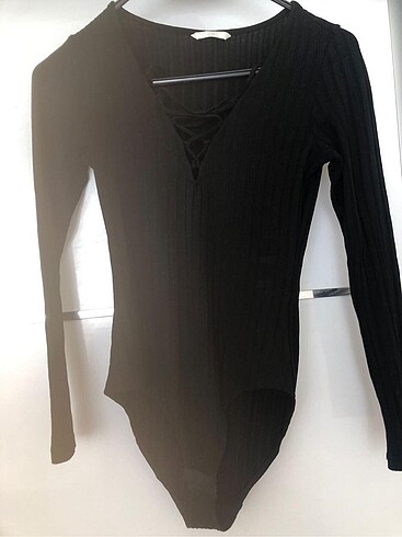 H&M H&M bluz çıtçıtlı body