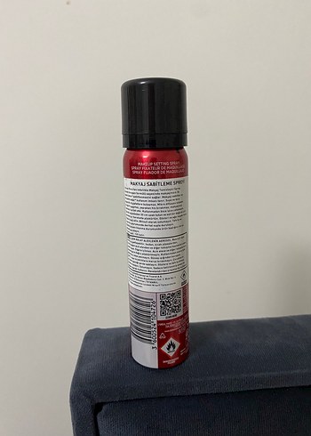 L'Oréal Infaillible Kırmızı Sabitleyici Sprey - Görsel 3