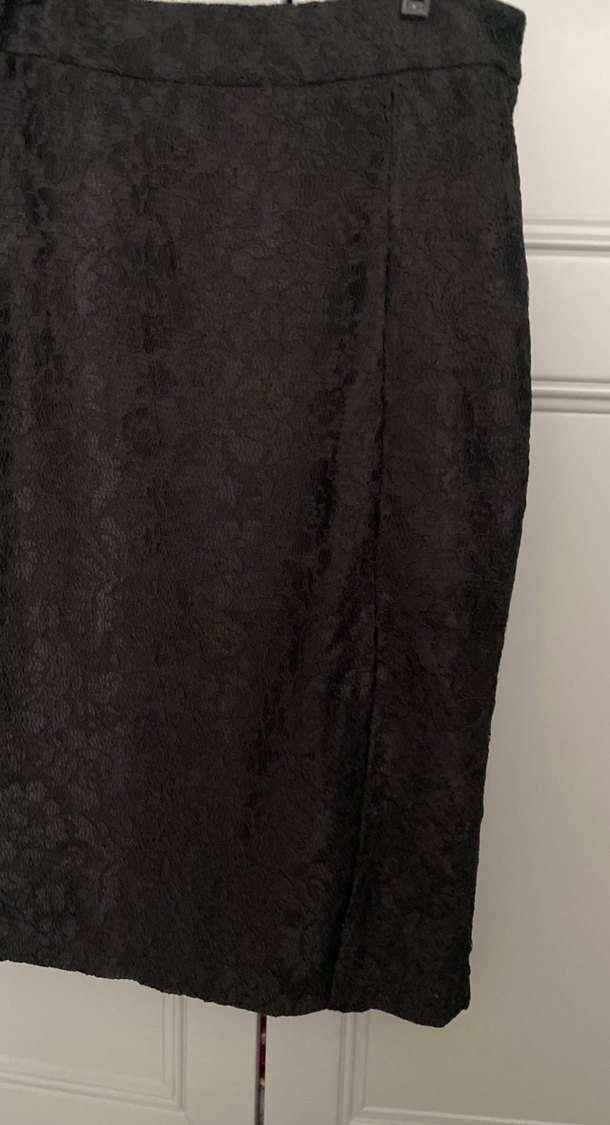 Gusto Dantel Detaylı Siyah Midi Kalem Etek - Görsel 3