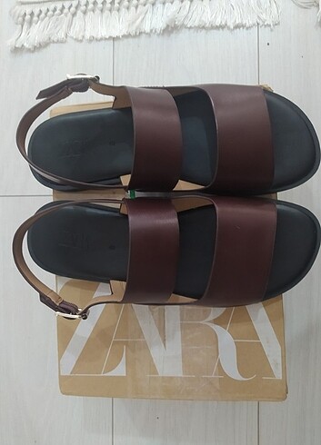 ZARA UNİSEX DERİ SANDALET