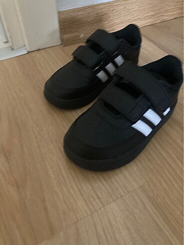 Adidas çocuk ayakkabı