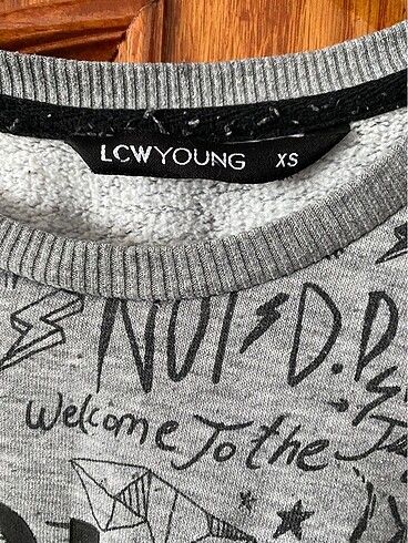LC Waikiki sweatshirt