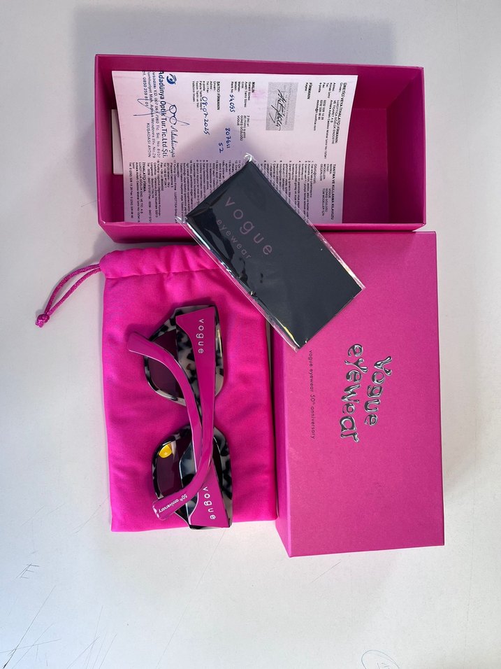 Vogue Kadın Güneş Gözlüğü - Görsel 2