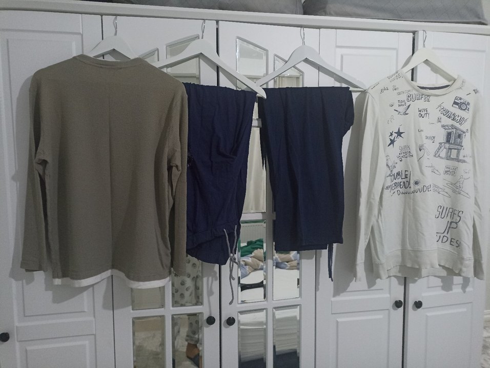 L/XL BEDEN 2 SWEATSHİRT 2 ESOFMAN ALTI - Görsel 4