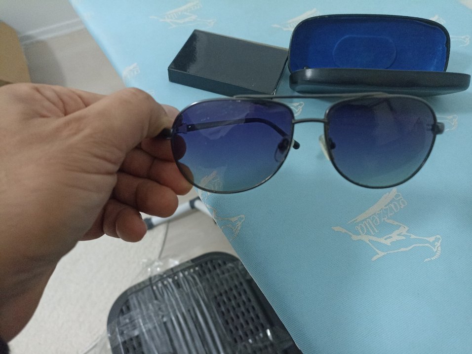 İNFİNİTY GÖZLÜK, EL FENERİ, ASUS BATARYA, SİGARA TABAKASI - Görsel 2