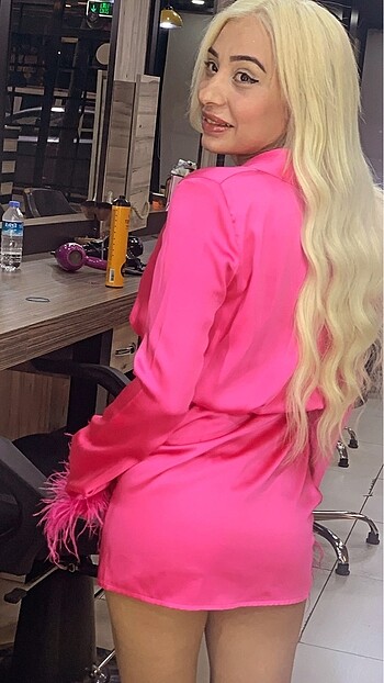 Bershka pembe elbise kolları tüylü - Görsel 5