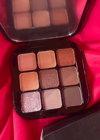 KIKO Nude Tonlarda Göz Farı Paleti - Görsel 3