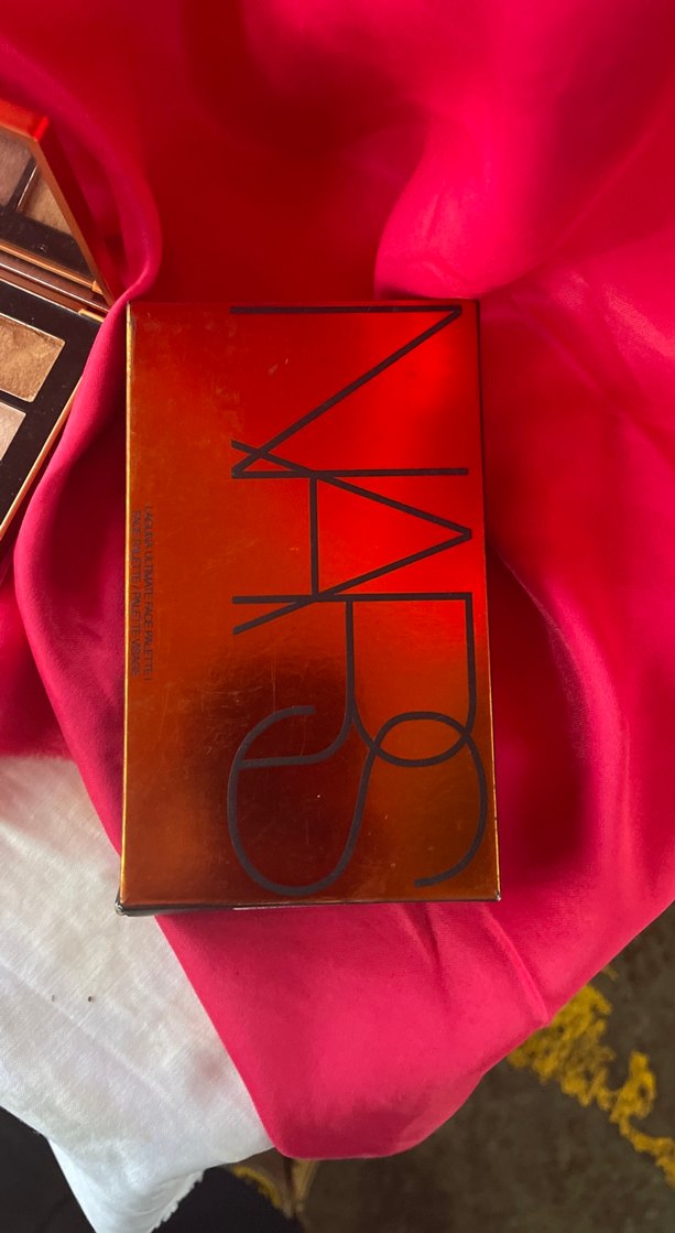 NARS Kırmızı Göz Farı Paleti - Görsel 3