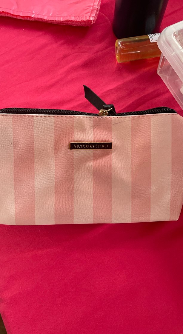 Pembe Çizgili Fermuarlı Makyaj Çantası - Görsel 2