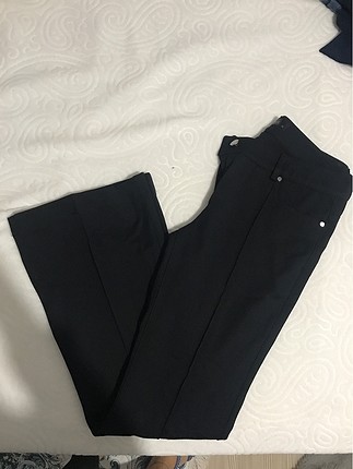 siyah pantalon