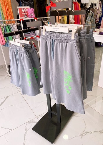 GRİ PENYE ŞORT KAPRİ - Görsel 3