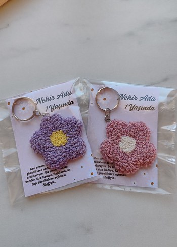 Tasarımcı Pembe ve Mor Örgü Çiçek Anahtarlık