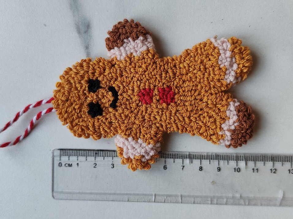 Kurabiye adam  punch nakışı çam ağacı süsü - Görsel 4