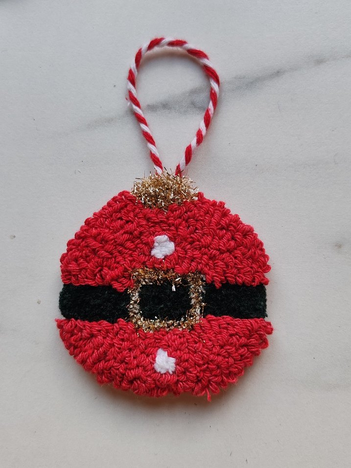 Kırmızı Noel Baba Kemerli Yılbaşı Süsü - Görsel 5