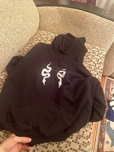 kapüşonlu sweat