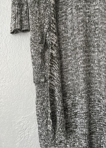 Gri Uzun Örgü Kadın Hırka - Görsel 3