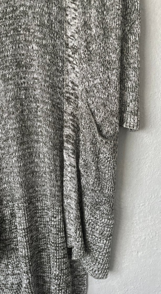 Gri Uzun Örgü Kadın Hırka - Görsel 4