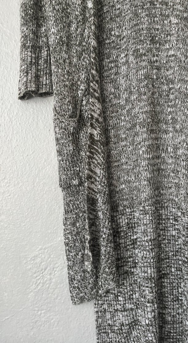 Gri Uzun Örgü Kadın Hırka - Görsel 3
