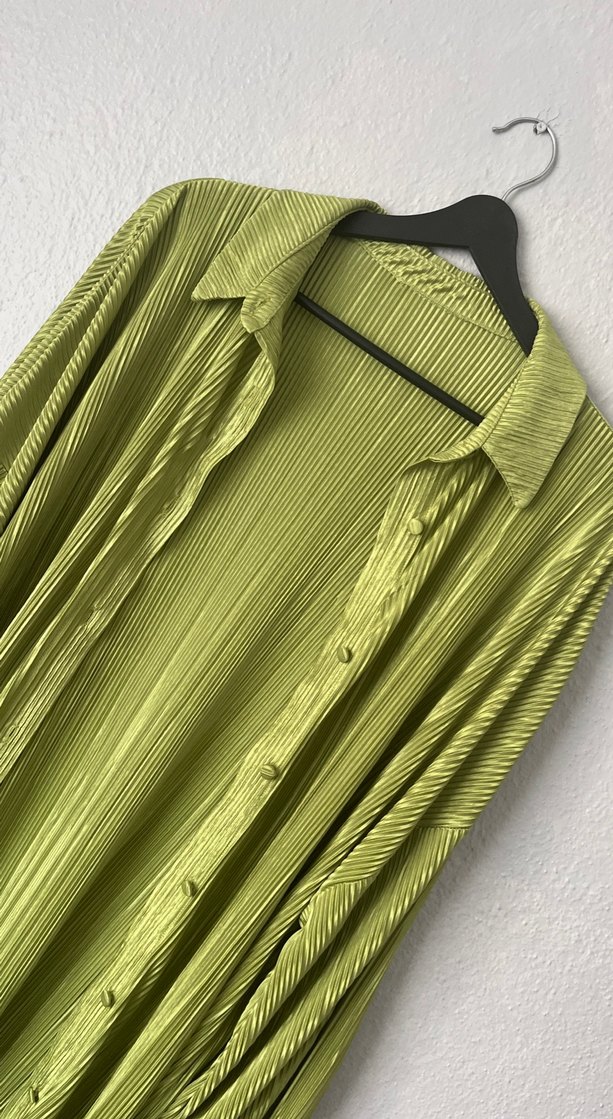 Yeşil Pileli Uzun Kollu Gömlek Pantolon Takım - Görsel 2