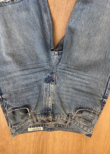 40 Beden mavi Renk Yırtık Detaylı zara model wideleg jean