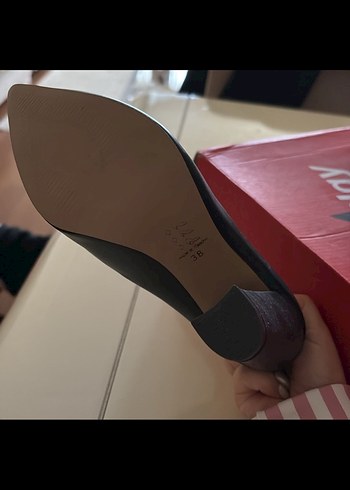 Siyah Modern Klasik Stiletto Topuklu Kadın Ayakkabı - Görsel 4