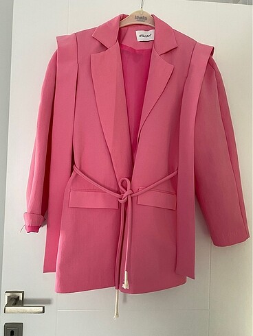 Pembe ceket