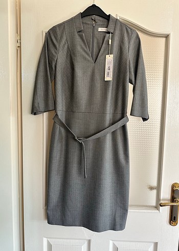 Gri Kemerli Midi Kalem Elbise - Görsel 2