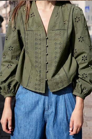 Zara haki şık delikli fisto bluz - Görsel 2