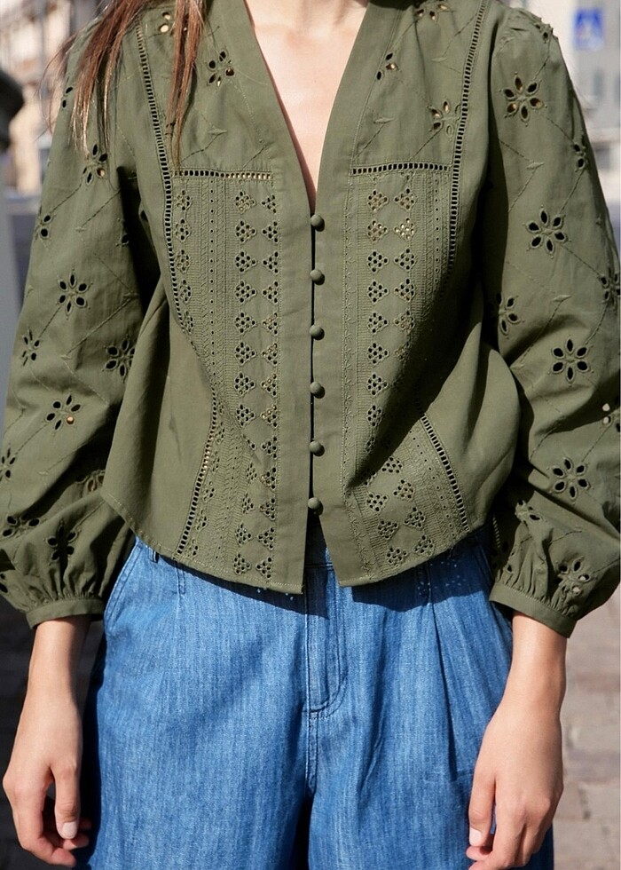 Zara haki şık delikli fisto bluz - Görsel 2