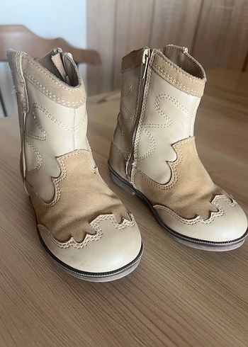 22 Beden camel Renk Kız Çocuk Bej Deri Bohem Nakışlı Bot
