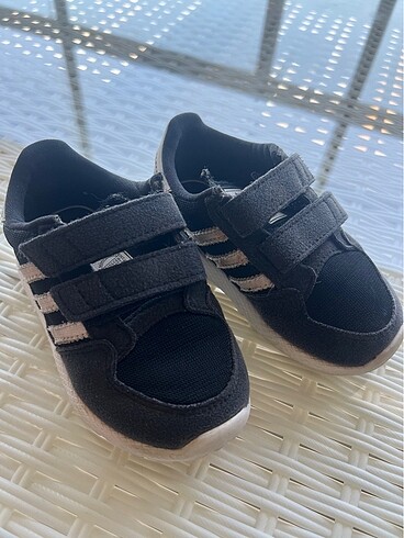 Adidas Spor ayakkabı