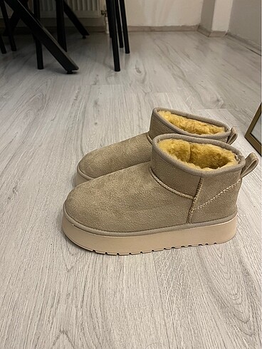 38 Beden UGG Tarzı Bot