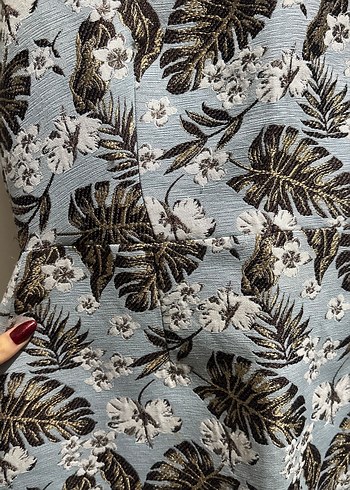 V Yaka Desenli Midi Elbise - Görsel 3