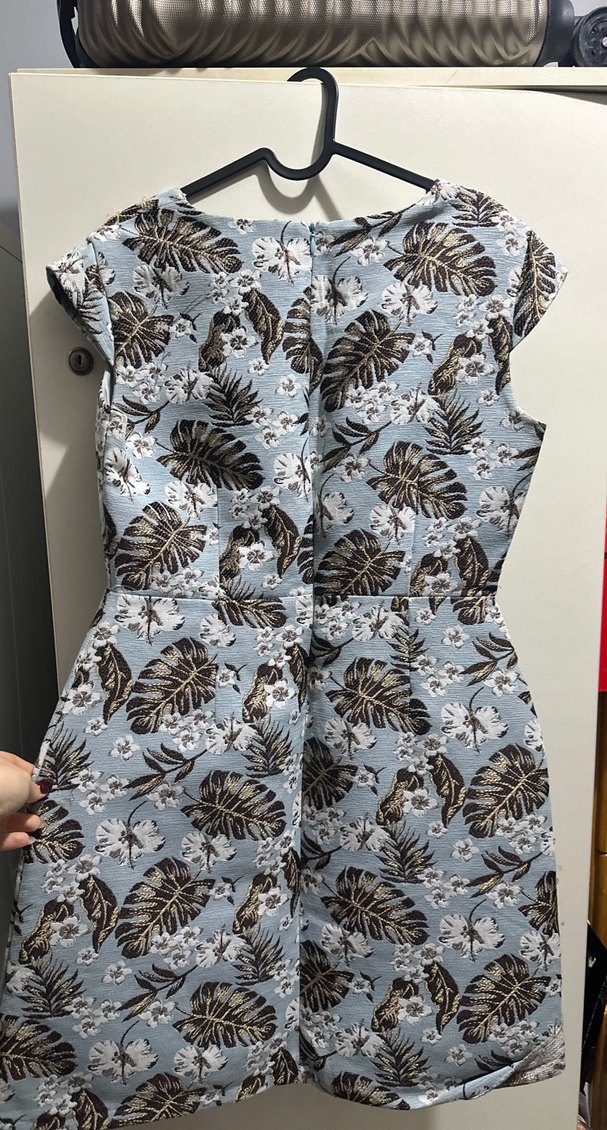 V Yaka Desenli Midi Elbise - Görsel 5