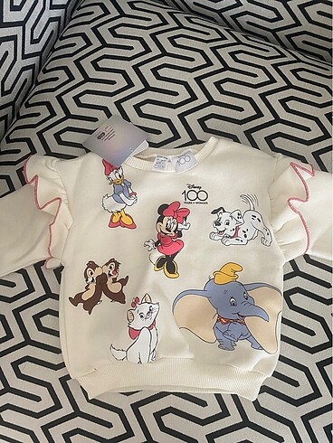 Lcw disney bebek sweatshirt