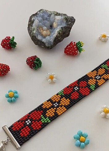 Tasarımcı Çiçekli dokuma bileklik