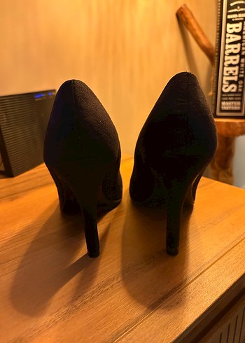 Siyah Gotik Topuklu Kadın Ayakkabı