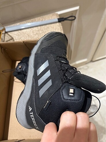 35 Beden siyah Renk Adidas terrex 35.5 numara