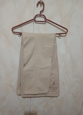 Yaz aylarin olmazsa olmazı keten camel pantolonu