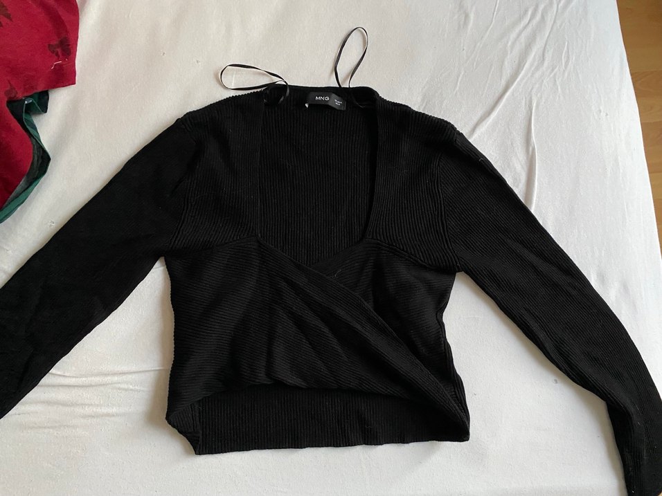 Siyah İnce Askılı Kısa Triko - Görsel 3