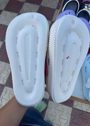 diğer Beden Kız Çocuk Renkli Baskılı Terlik Velcro