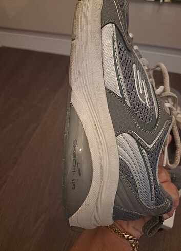 37 Beden gri Renk Skechers ayakkabı kadın