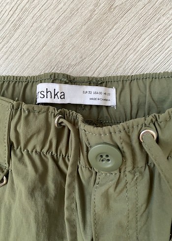 Bershka Kadın Kamuflaj Bel Detaylı Bol Kesim Pantolon Kargo pantolon