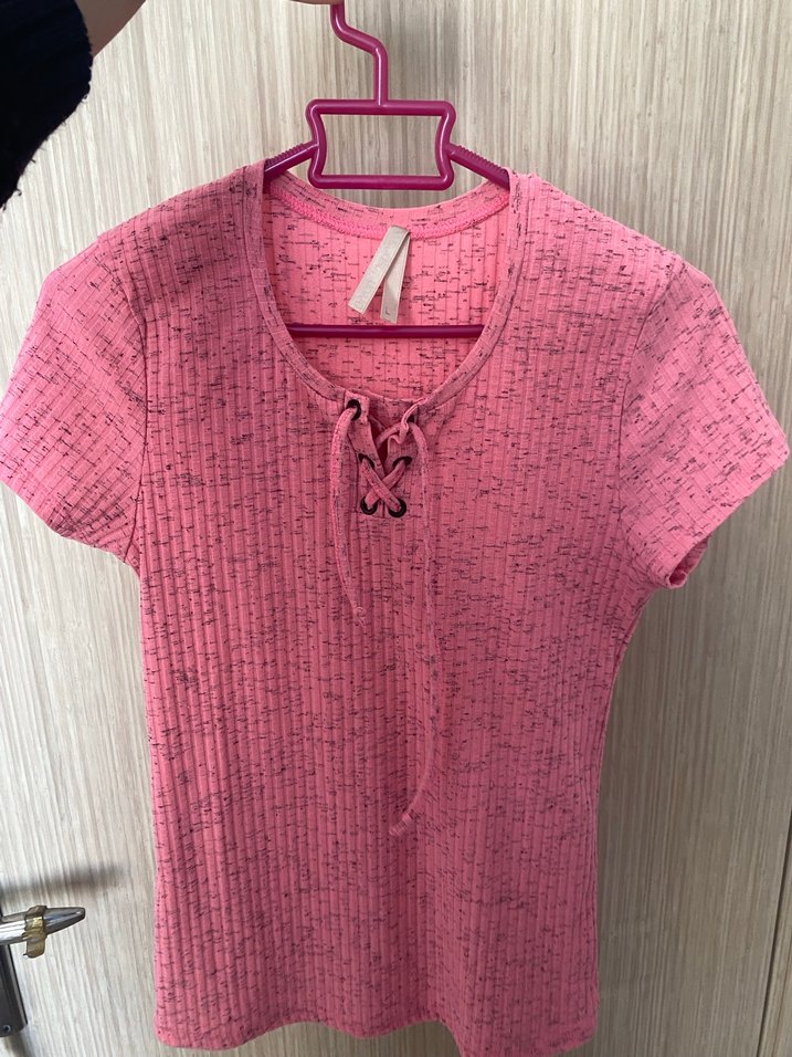 Pembe Kısa Kollu Triko Tişört - Görsel 2