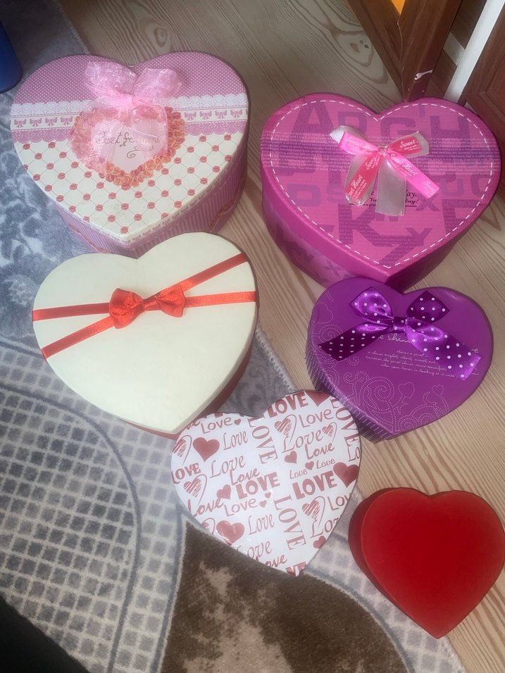 Renkli Kalp Şekilli Hediye Kutuları - Görsel 4